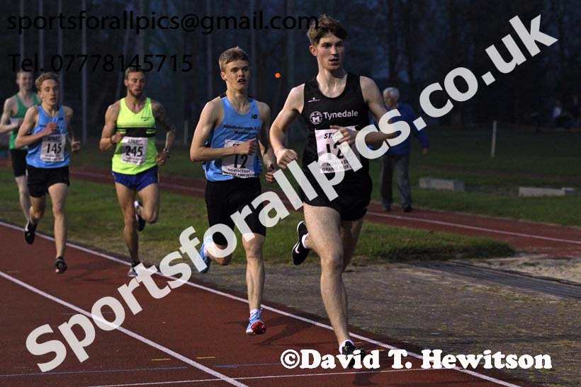 North Eastern Grand Prix graded 1500 metres , Monkton Stadium,  Jarrow and Hebburn. Photo:  David T. Hewitson/Sports for All Pics